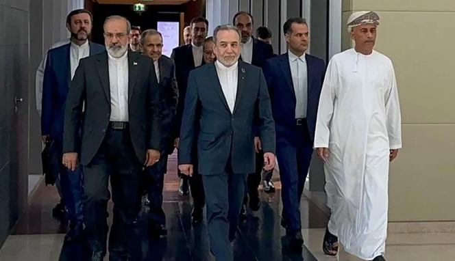 Read more about the article Iran: Program Untuk Rudal di Luar Agenda Perundingan dengan Amerika Serikat